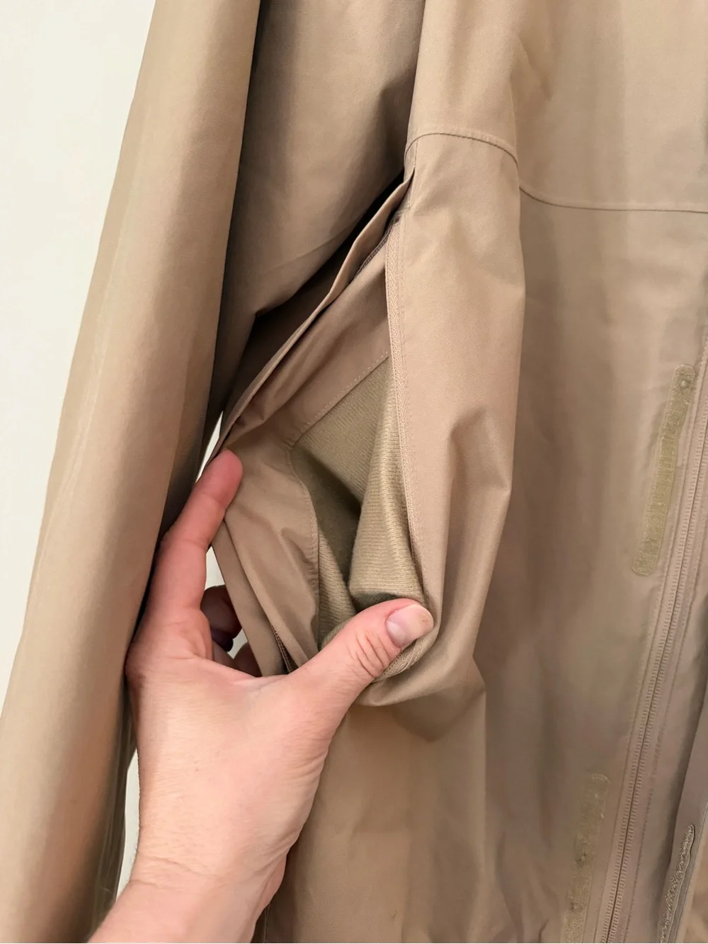 The North Face Men’s Tan Hooded Insulated Jacket Size Large Outdoor Winter Coat